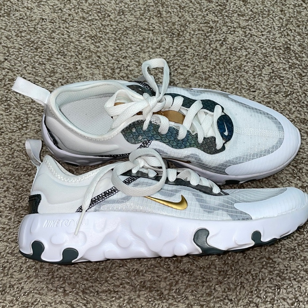 Nike Sneakers 👟